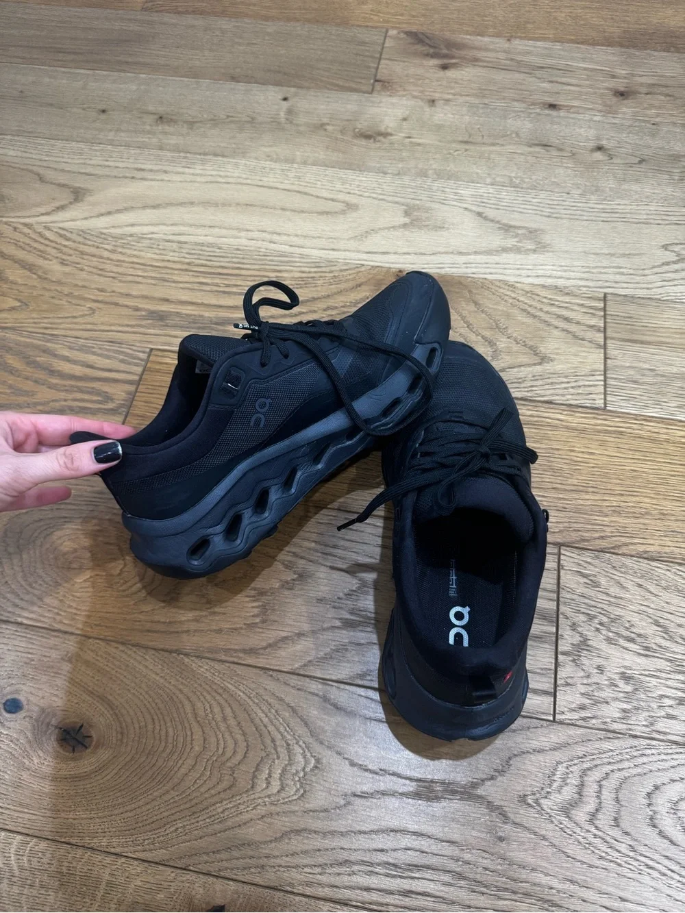 ON Cloudhorizon 2 Sneakers in Black